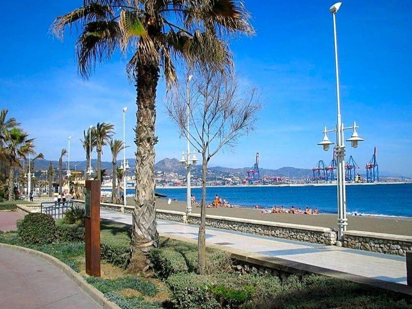 4 Capulino Apartamentos Màlaga Exteriér fotografie